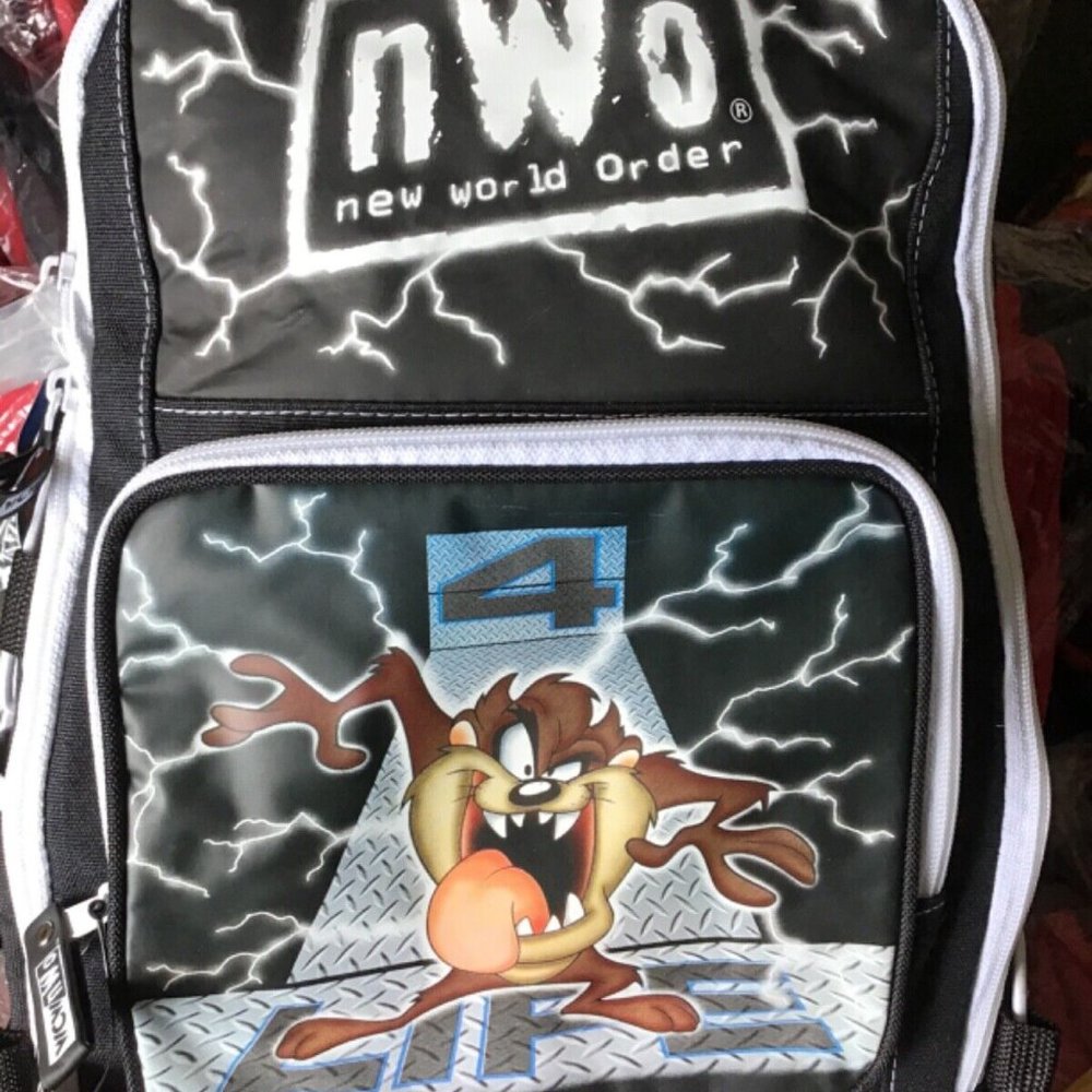Vintage WCW Vs NWO Taz Looney Tunes Backpack Wolf Pack Rare Retro New with Tags!